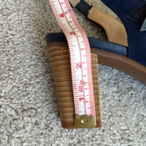 Sundance Chic Navy Suede Women's shoes size 41- however fit like a 40. - Picture 8 of 8